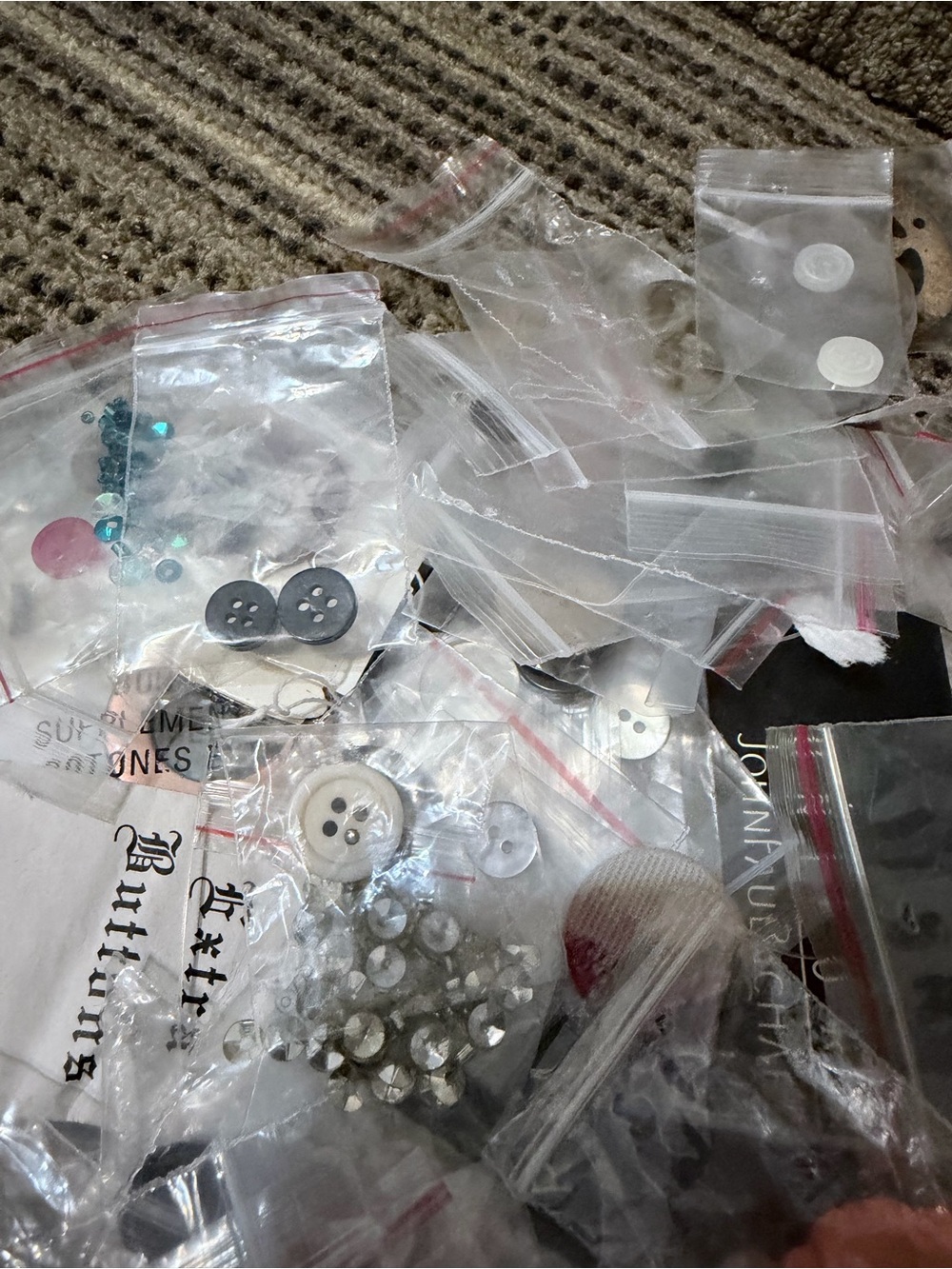 Assorted Buttons and Embellishments - Mixed Colors crafts sewing - Picture 4 of 8